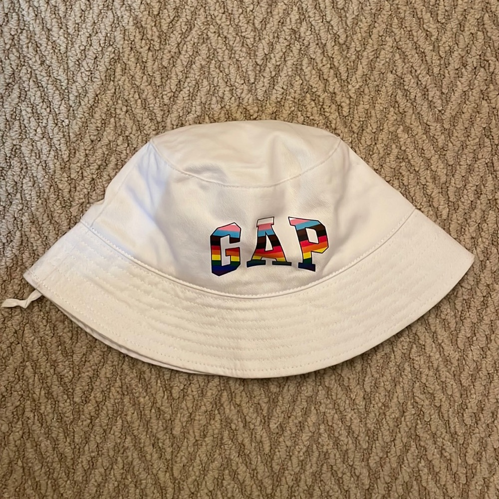 Gap Bucket Hat